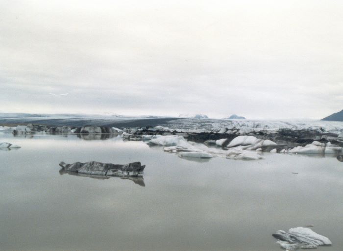 ../Images/214Gletschersee des Breidamerkurjoekull.jpg